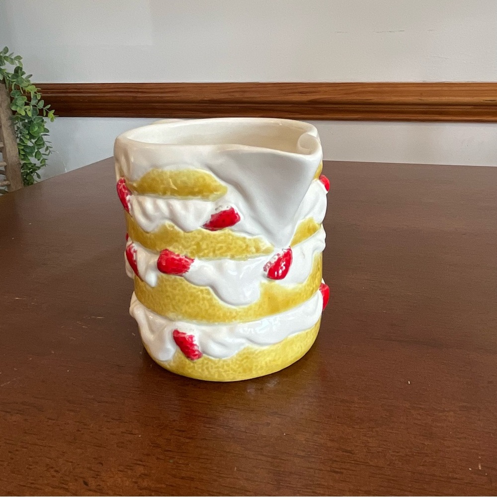Vintage 1981 Handmade Strawberry Shortcake Food Design Coffee Mug - Picture 2 of 6
